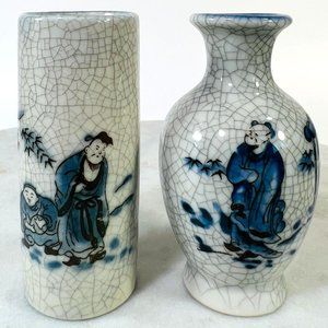 Set Of 2 Vintage Japanese Crackle Glaze Ceramic‎ Vases Blue & White Hand-Painted